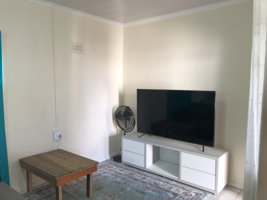 To Let 1 Bedroom Property for Rent in Bosbell Western Cape